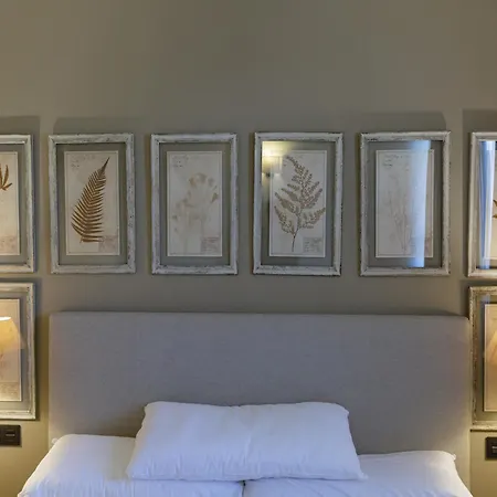 The Golf With Balcony Apartment