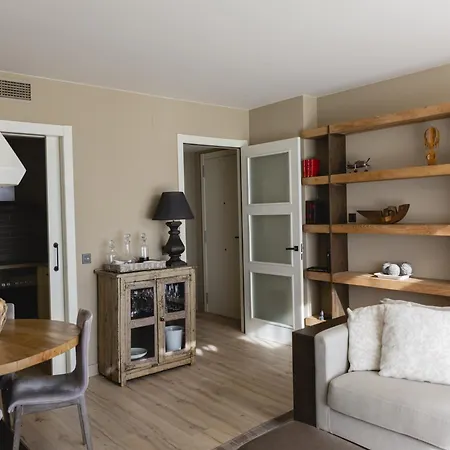 Apartment The Golf With Balcony Gualta