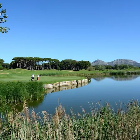The Golf With Balcony *